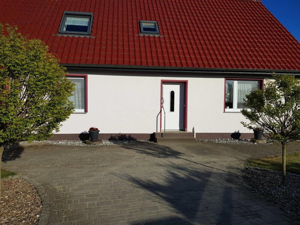 Ferienwohnung Am Peenetal Bentzin ภายนอก รูปภาพ